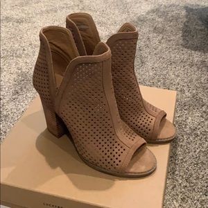 Lucky Brand Sesame Larise Size 7.5